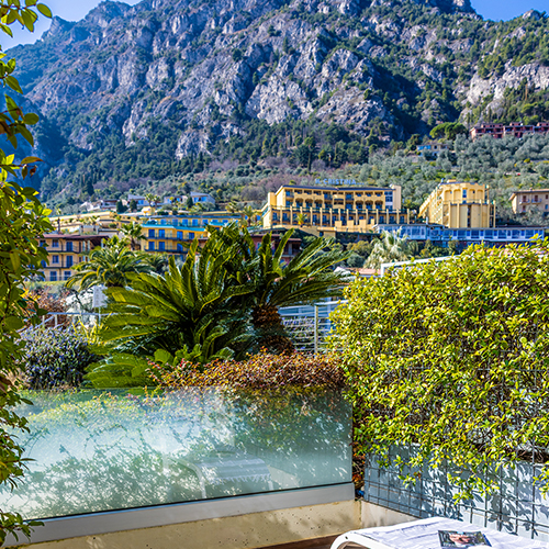 Prestige-Doppelzimmer mit Terrasse und Blick auf den Garten