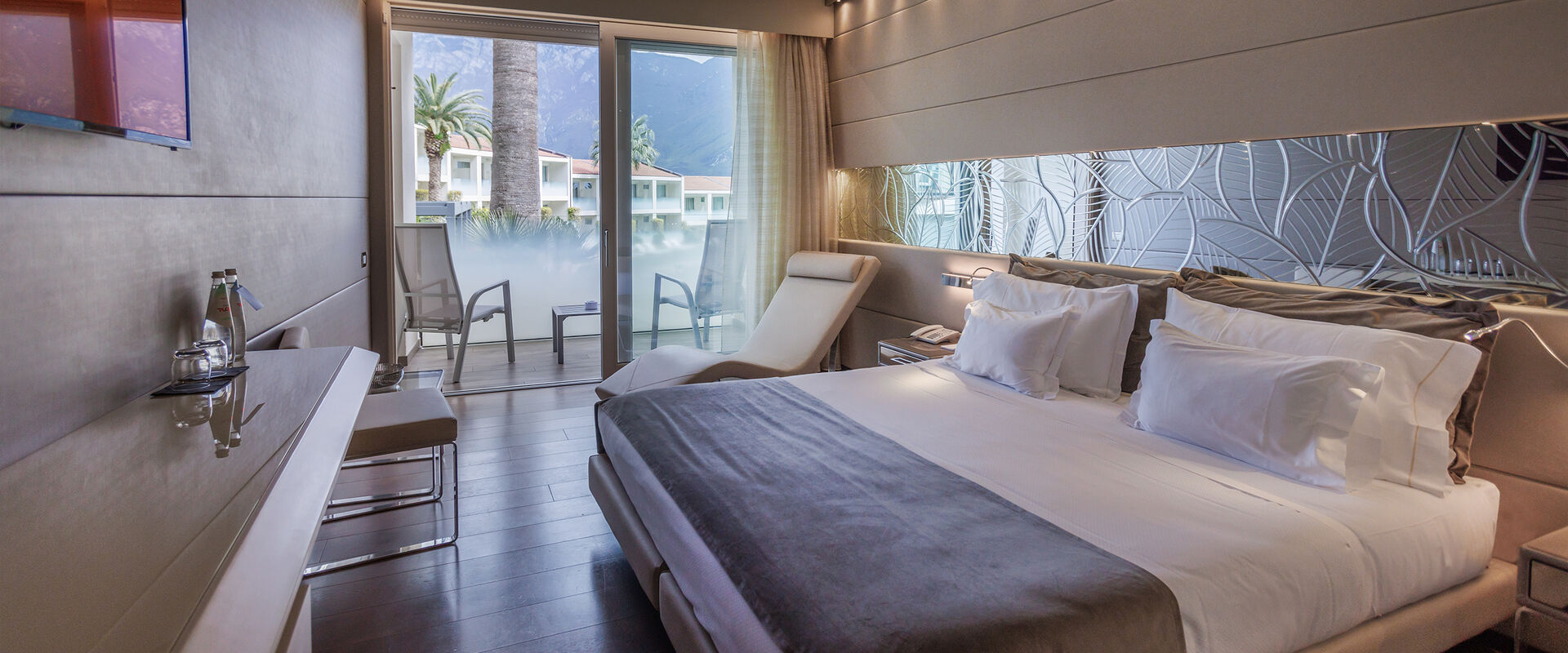 Junior Suite mit teilweisem Seeblick - Licht, Glas und moderne Eleganz