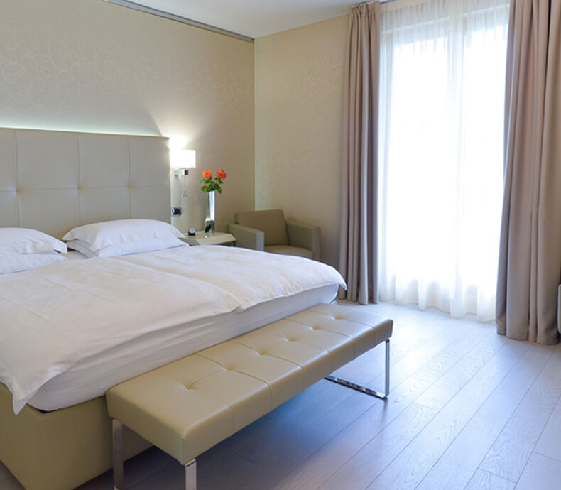 Junior Suite con Vista Lago parziale nella Suite House