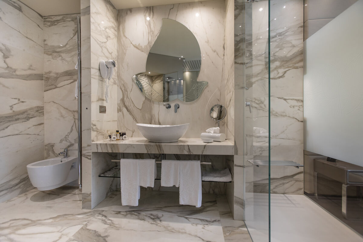 Junior Suite mit Seeblick - Licht, Leichtigkeit und ein Ausblick, der verzaubert