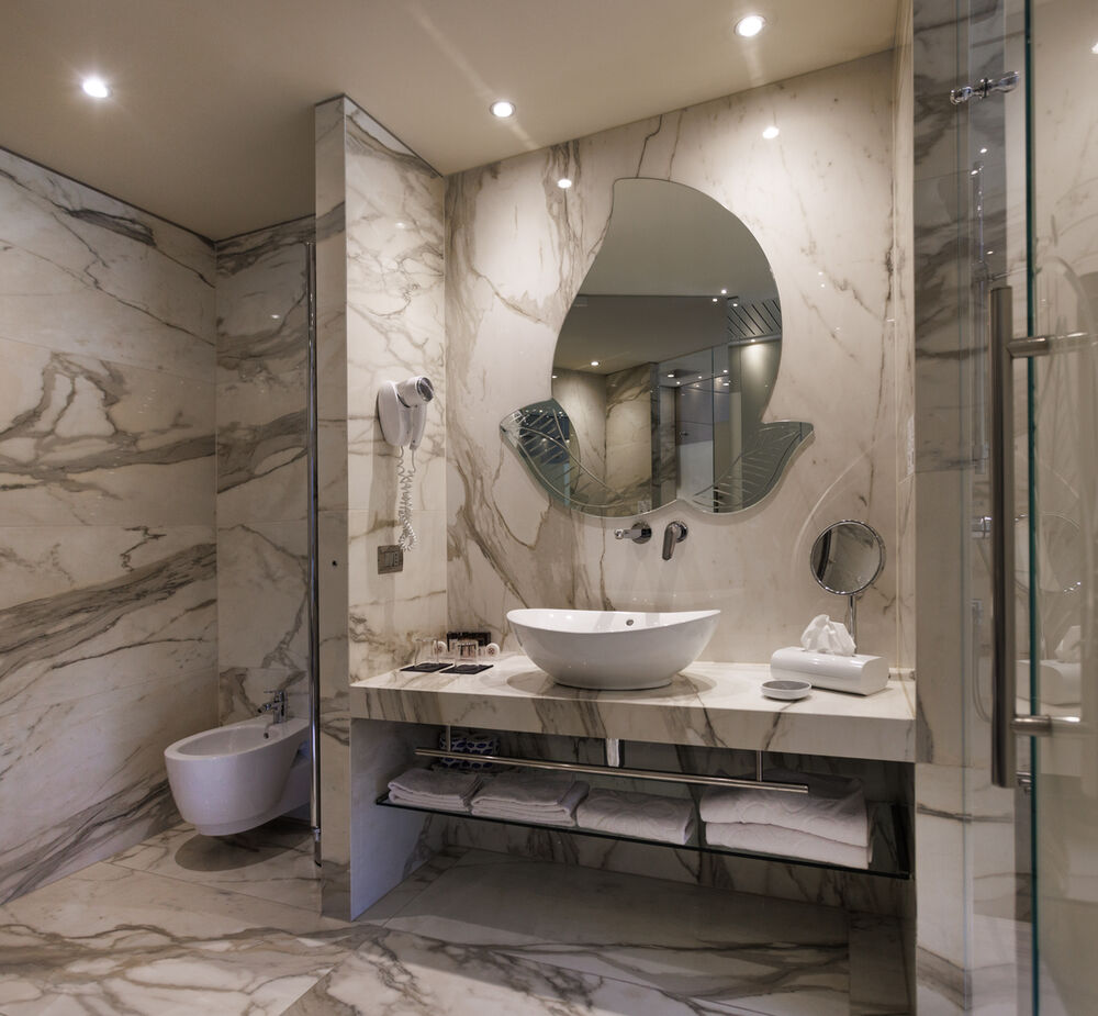 Junior Suite mit Seeblick - Licht, Leichtigkeit und ein Ausblick, der verzaubert