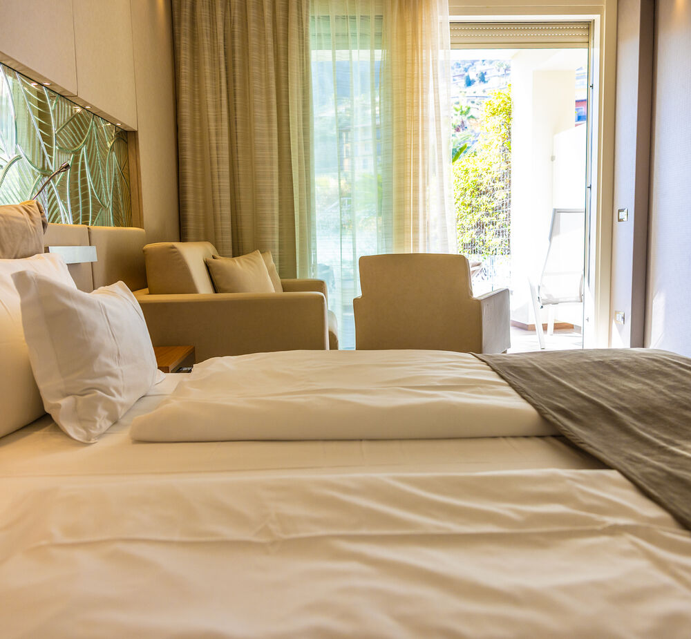 Prestige-Doppelzimmer mit Terrasse und Blick auf den Garten - Komfort und Eleganz
