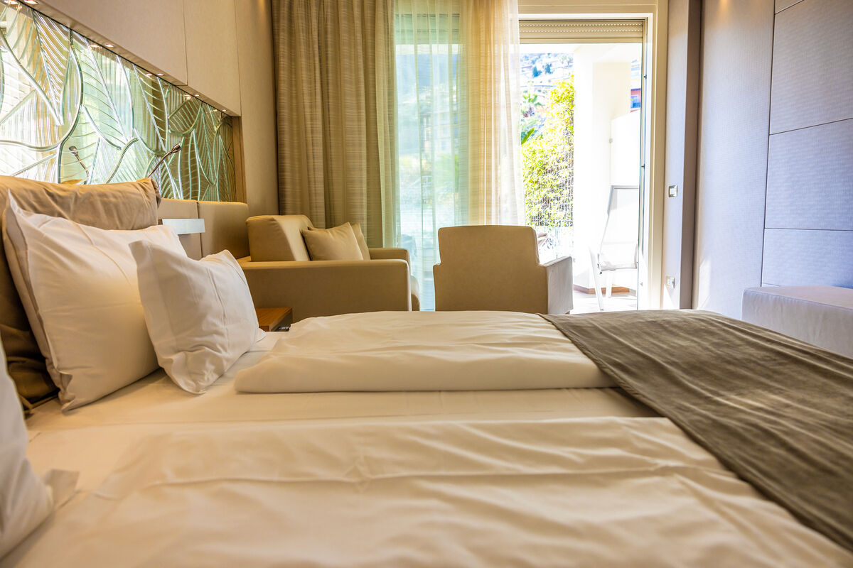 Prestige-Doppelzimmer mit Terrasse und Blick auf den Garten - Komfort und Eleganz